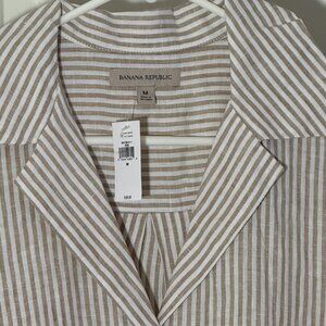 Banana Republic Top - Med